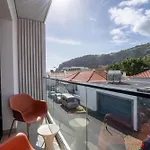 Golden Tide Apartman