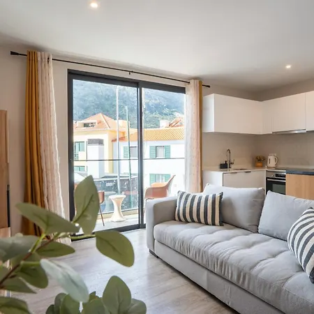 Golden Tide * マシコ